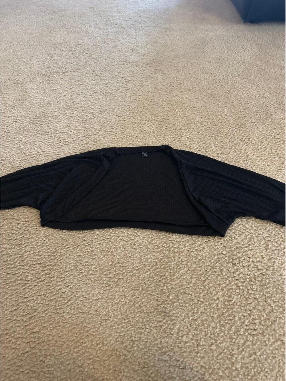 D34 black light crop top  sweater top cover gorgeous size xl